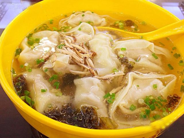 鸡汤馄饨 两种鸡汤馄饨的包法