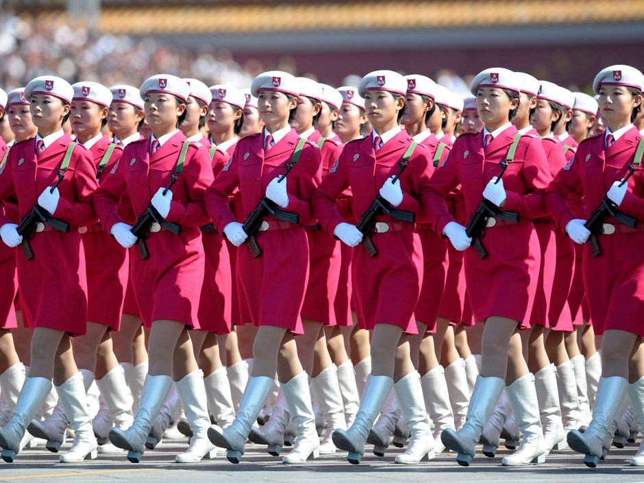 大阅兵中的美女们