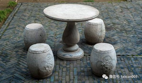 百年石桌,中式庭院的一抹醉人风景