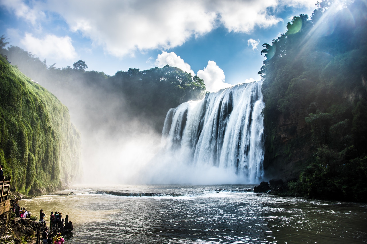 28,排名第49位.黄果树瀑布出名始于明代旅行家徐霞客,经