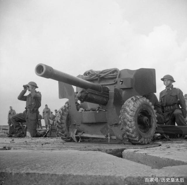 英国68磅火炮图片
