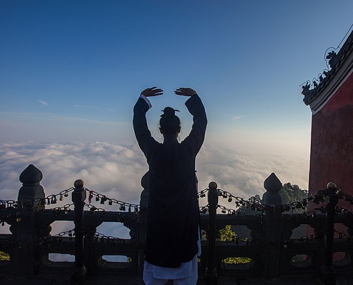 行站坐卧四大静功姿势