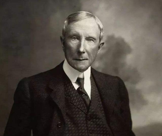 在小约翰去和摩根谈判前,洛克菲勒将自己这么做的原因告诉儿子,他这样