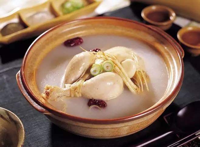 药膳春困提神有妙方茯苓白术母鸡汤