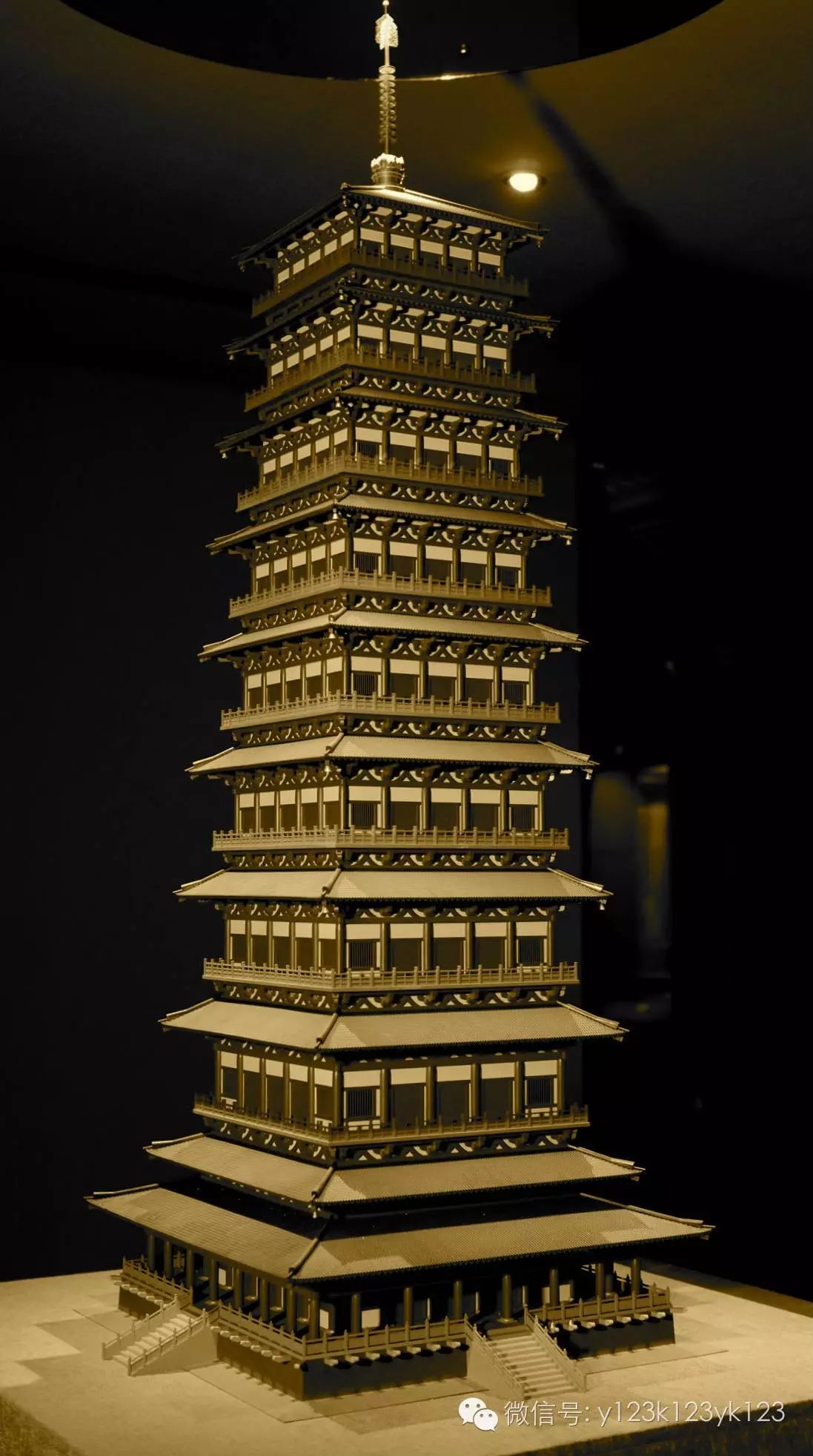 此塔是在北魏洛阳永宁寺塔之后,在北齐国都邺城建造的大型佛塔.