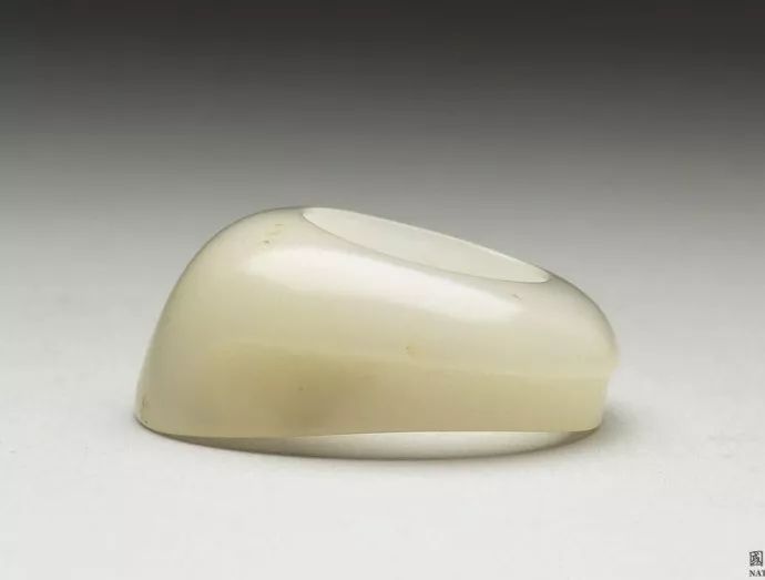 台北故宫的韘型玉器真伪需认真甄别