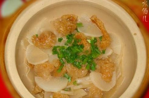 炸猪皮萝卜煲的做法炸猪皮萝卜煲怎么做