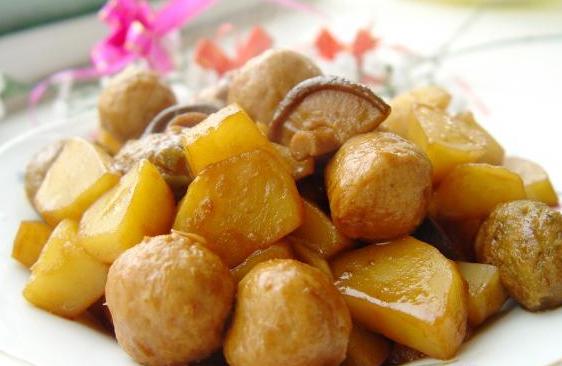 土豆炖肉丸的做法_土豆炖肉丸怎么做