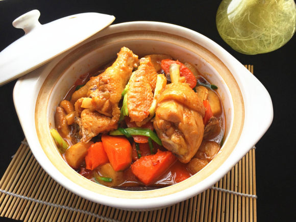 胡萝卜杏鲍菇烧土鸡的家常做法