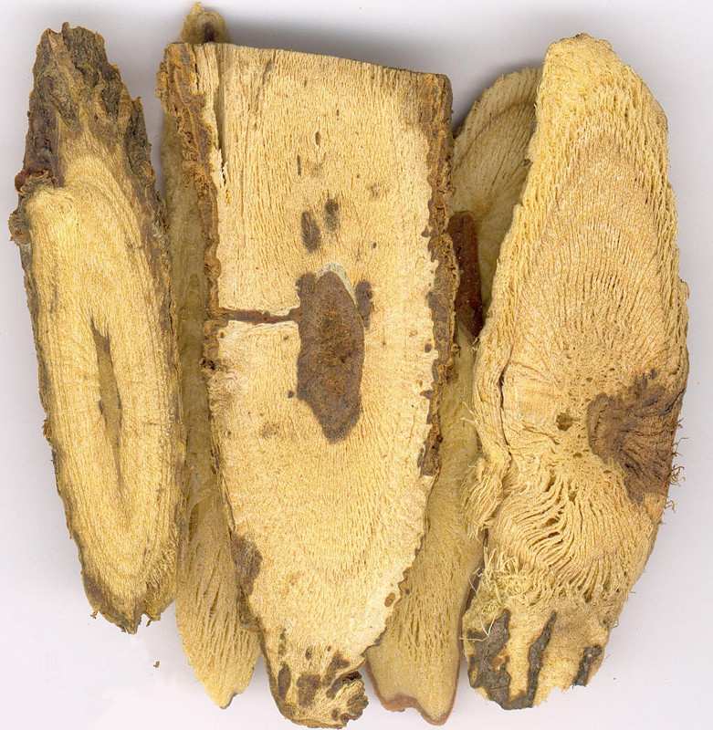 图片2:甘草切片甘草的用法及甘草用量甘草可以内服,也可以外用,或是研