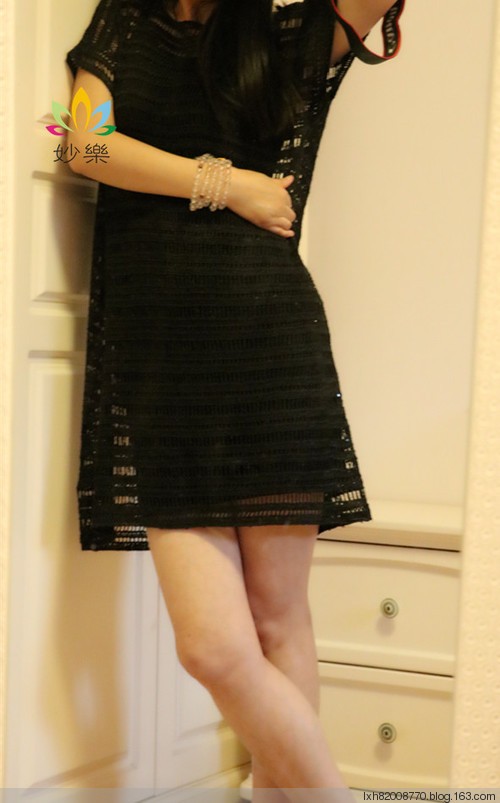 用量:8团用线:恬妈毛线团儿eureka进口亮片丝麻黑色用针:2.0mm钩针