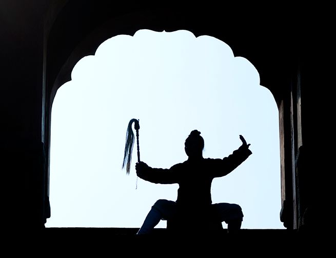 行站坐卧四大静功姿势