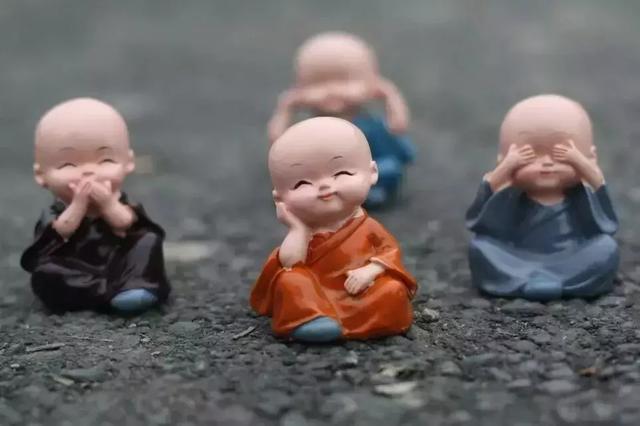 一些事,心里明白就好,嘴上不用挑明,关系好自然无话不谈,感情淡那就多