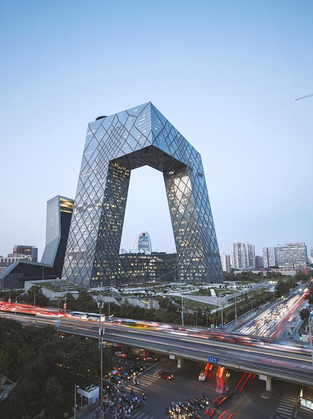 时间:2012年建成设计:雷姆·库哈斯,oma1,中央电视台新总部大楼北京
