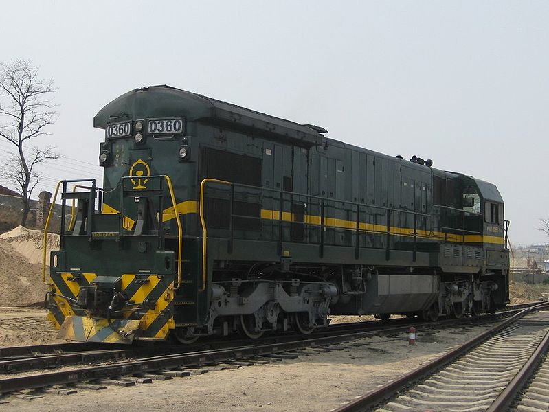 共和国的火车头那些中国自主生产的铁路机车12