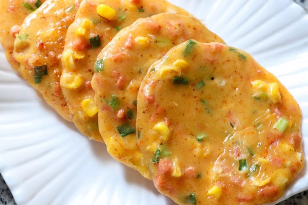 【火腿玉米早餐饼】一拌一煎就出锅,这饼烫手也要吃两口 - 好网角收藏