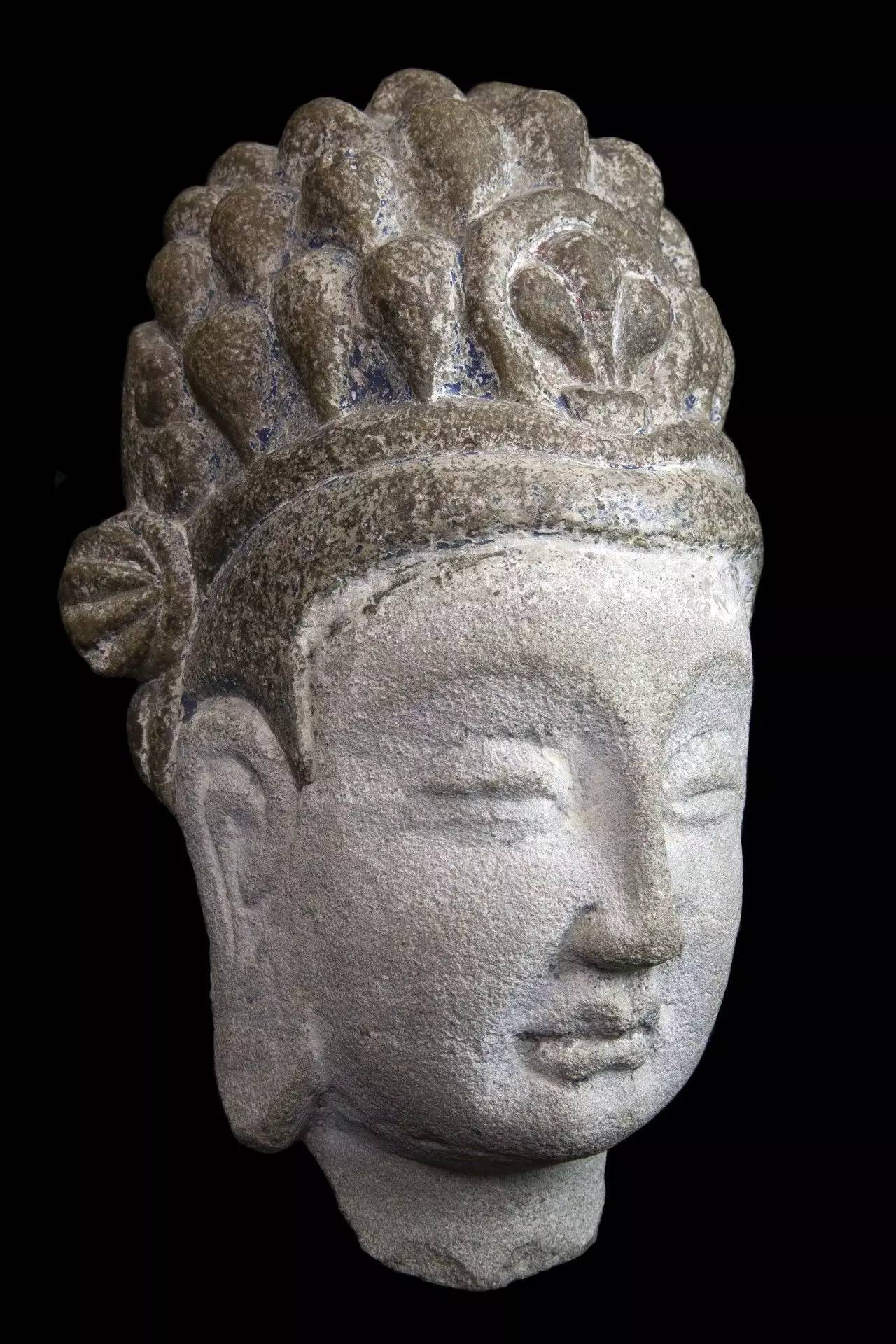 菩萨  北齐菩萨北齐佛  北齐十六号窟西壁中央佛头佛  北齐十六号窟