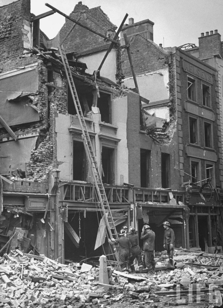 二战德军轰炸伦敦大型历史图片上集