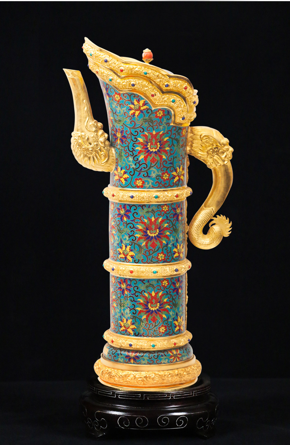 故宫六珍缠枝莲纹多穆壶张同禄景泰蓝