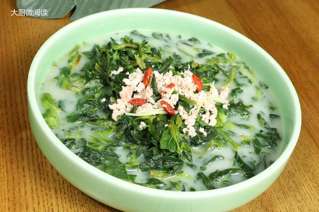 鸽汤万年青考虑到餐厅目标消费群体大多为年轻家庭,这部分顾客会更加